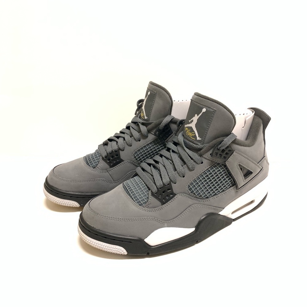2019 Air Jordan Retro 4 Like New